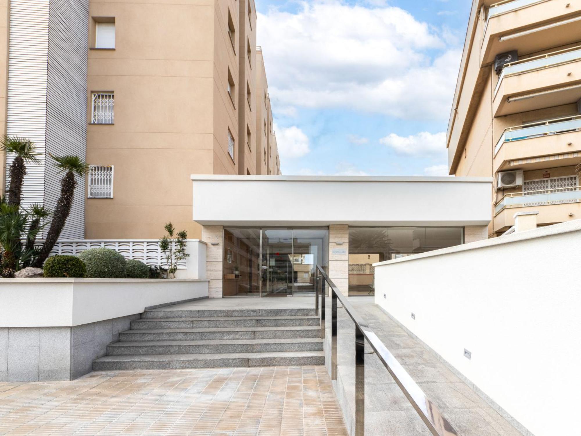 Apartament Front By Interhome *